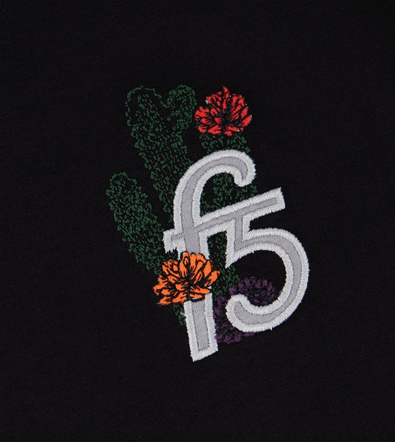 إف5 تيشيرت بناتي مطرز كبير الحجم أسود - Image 3